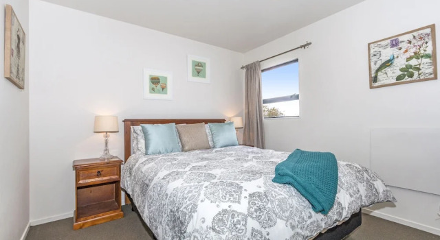 Awesome Christchurch Apartment