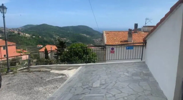 Апартаменты Casa indipendente su due livelli in Liguria-vista mare 6-7 Posti