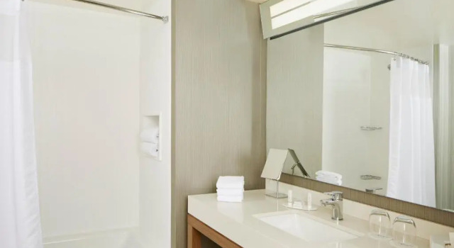 Номер Standard с видом на горы Courtyard by Marriott Lake George