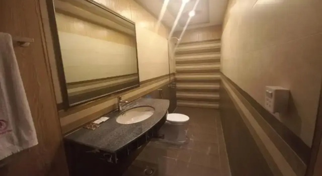 Полулюкс Hotel Premier one Johar Town Lahore Pakistan
