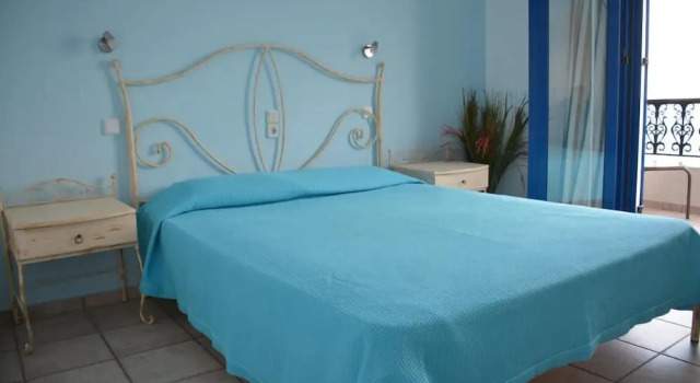 Двухместный номер Standard с балконом и с видом на море Mochlos Blue