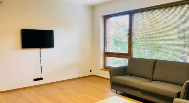 Апартаменты Self-check-in spacious 1 bedroom apartment with free parking