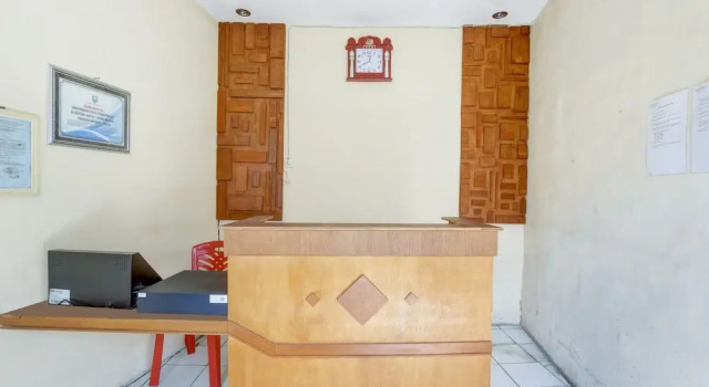 SPOT ON 90156 Hotel Ramayana, Prenota Hotel Hotel economici a Bandungan