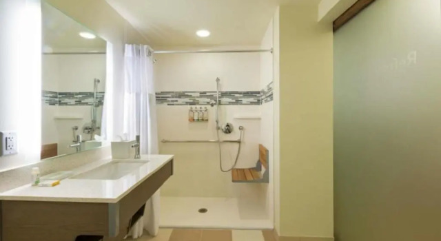 Номер Standard EVEN Hotel Rockville - Washington, DC Area by IHG