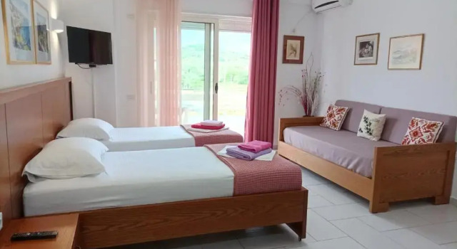 George Apartments, Book Lejlighed Himarë Vlorë County