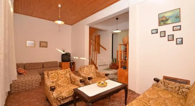 Holiday Home Magda, Prenota Hotel Zavalatica 