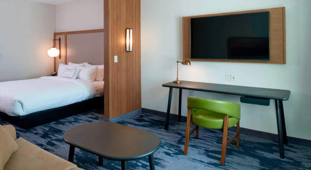 Двухместный люкс Fairfield Inn & Suites by Marriott Columbus, IN