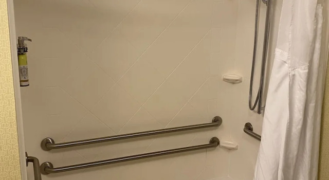 Люкс c 1 комнатой Holiday Inn Express & Suites Pittsburgh SW/Southpointe by IHG