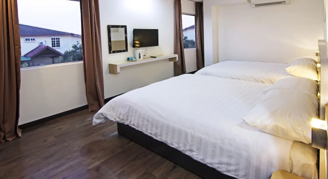 Четырёхместный номер Deluxe Thanks Hotel