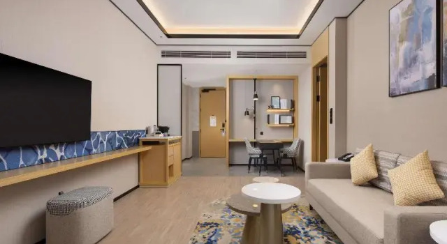 Двухместный люкс Deluxe Hilton Garden Inn Zhoukou Huaiyang