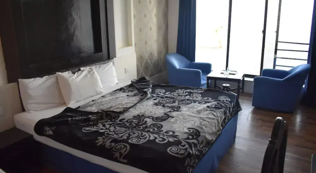 Grand Heights Hotel, Book Hotel Hotels in Punjab Region with Parking, Parking