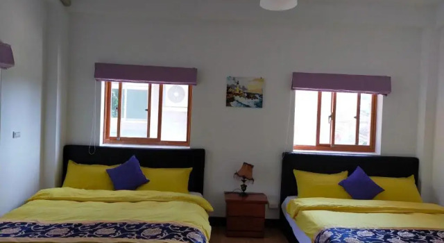 Четырёхместный номер Classic Jinsha Haiyunbian I Homestay