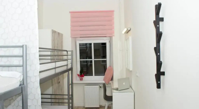 Кровать в общем номере (женский номер) Chillout Hostel