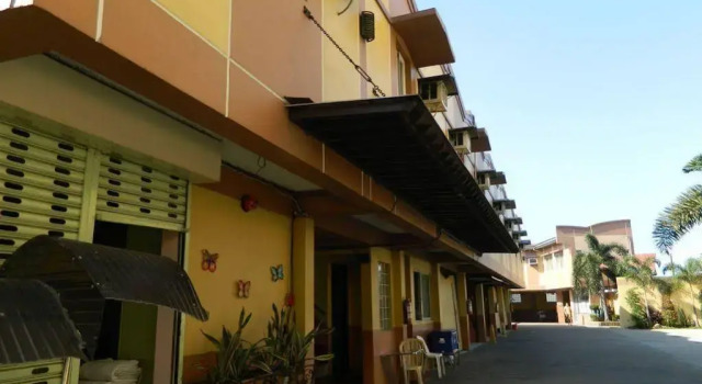 Hollywood Suites and Resort - Bancal, Rezerwuj Ośrodek wypoczynkowy Hotele resortowe w National Capital Region, Ośrodek wypoczynkowy