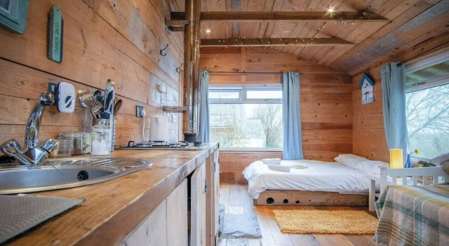 The Hygge Hut - 1 Bed - Freshwest Beach Retreat, Book Lejlighed Castlemartin Glamorgan