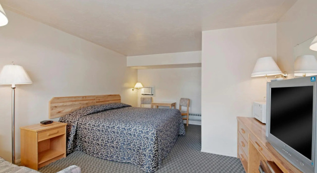 Canadas Best Value Desert Inn & Suites, Buchen Sie Gasthaus Cache Creek 