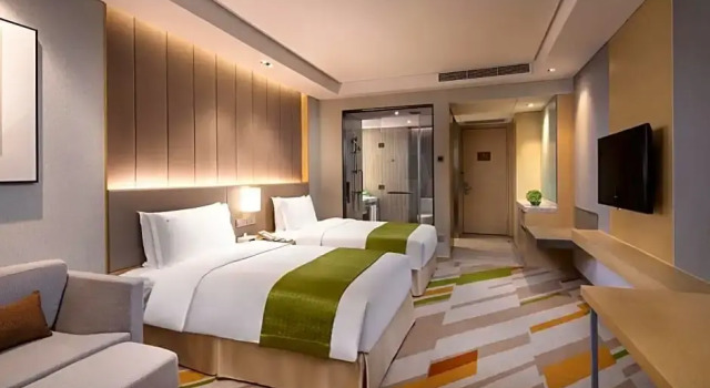 Четырёхместный номер Standard с видом на город Holiday Inn Express Wuxi Taihu New City by IHG