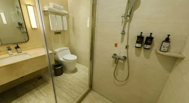 Люкс Vienna International Hotel (Dali Xiaguan City)