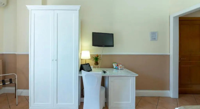 Трёхместный номер Standard Hotel Leopardi