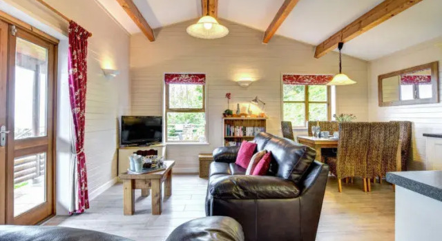Holiday Home Uwch y Castell