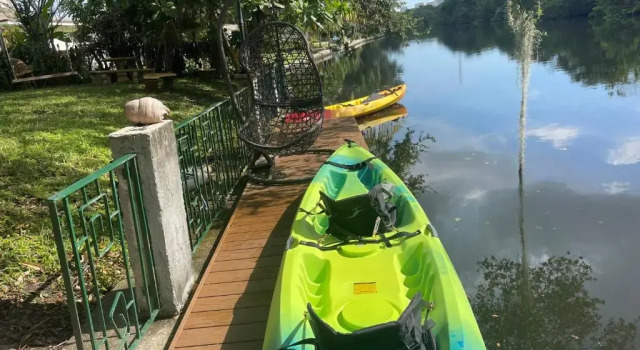 Коттедж RIVER to BEACH 3 R 2 B Family and Pet Heated pool Airport Downtown Beach K2