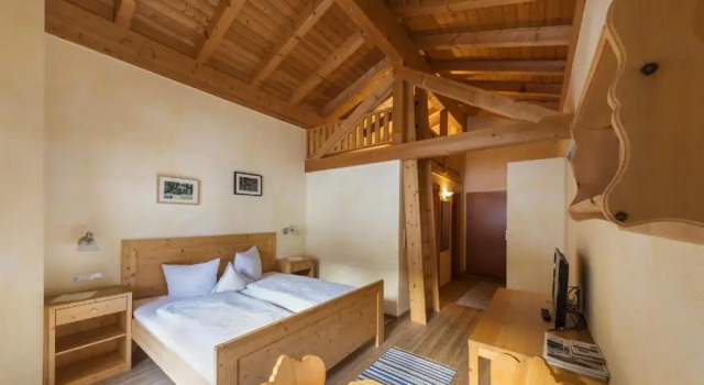Gasthof Stuibenfall, Rezerwuj Hotel Hotele w Tyrol z parkingiem, Parking