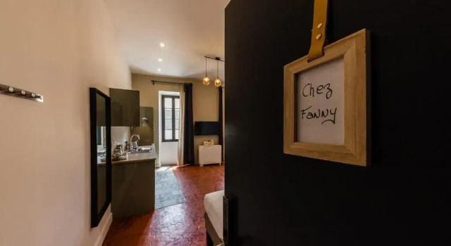 Апартаменты Chez Nous - 7 Appartements sur le Vieux Port