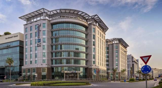 Отель Radisson Blu Hotel, Dubai Media City