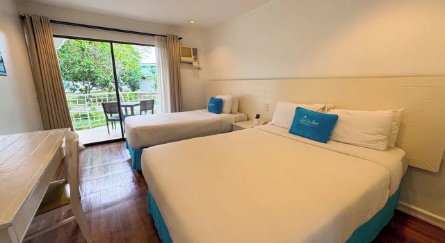 Двухместный номер Deluxe с видом на океан Pacific Cebu Resort