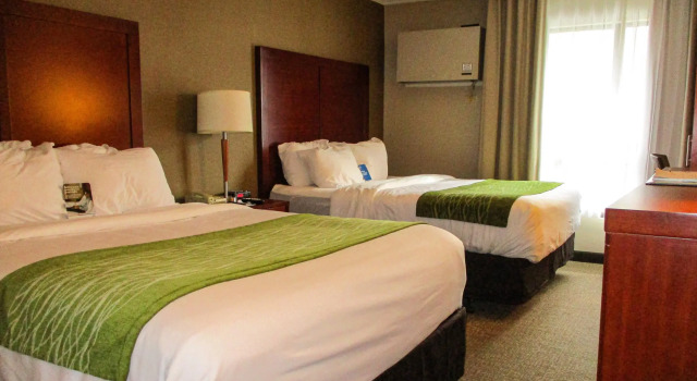 Четырёхместный номер Standard Comfort Inn Dartmouth