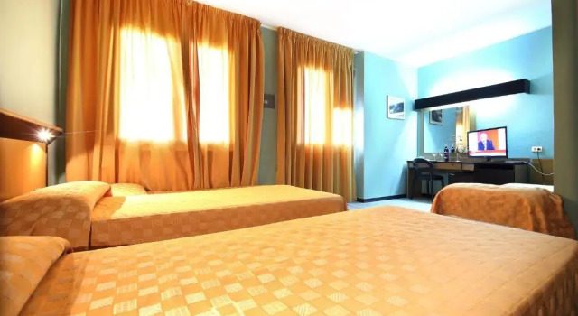 Трёхместный номер Standard Green Sporting Club Hotel