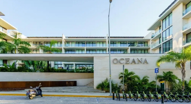 Exclusive 2 Level PH 3 BR Private Pool Roof Wifi Stunning Amenities GYM, Prenota Hotel Hotel a Quintana Roo con parcheggio, Parcheggio