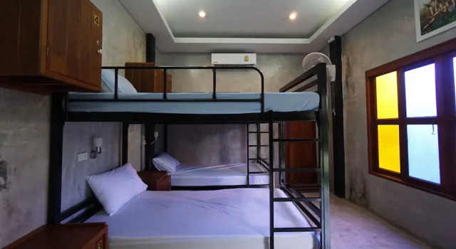 Кровать в общем номере PK Hostel