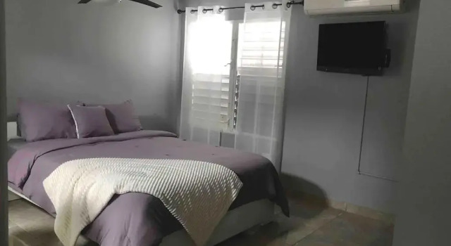 #1 Spacious & Modern Apt in Cabo Rojo, Rezerwuj Hotel Hotele w Cabo Rojo z parkingiem, Parking