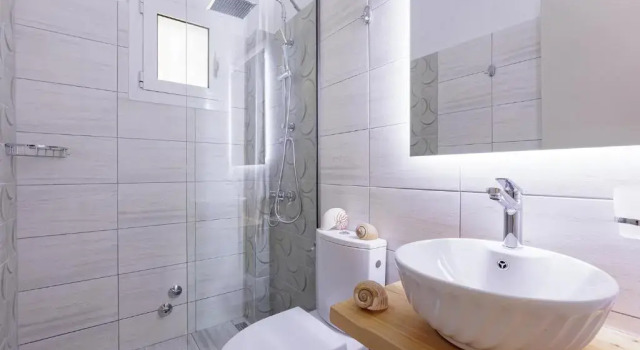 Студия с балконом и с видом на бассейн Ipsos Pool Apartments, Elena & Maria by Konnect