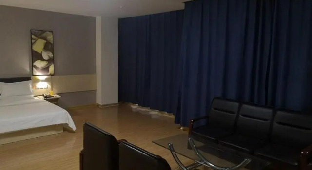7Days Inn Dezhou Qihe Coach College, Prenota Hotel Hotel economici a Dezhou