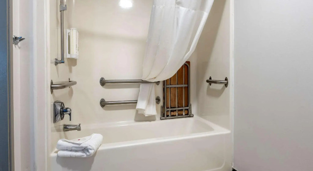 Двухместный номер Standard Clarion Pointe Indianapolis Airport