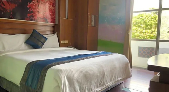 Holiday Hostel