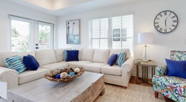 Peek-A-Bay by Gold Star Vacation Rentals
