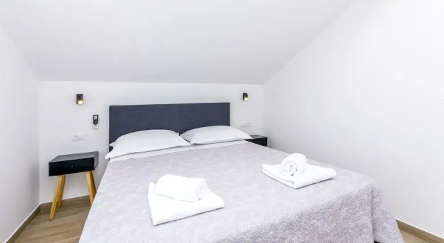 Apartment Dora, Забронировать Апартаменты/квартира Примоштен Шибеник