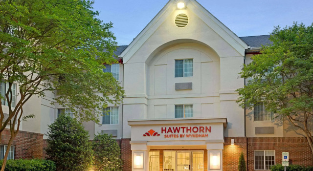 Suburban Studios Charlotte – Executive Park