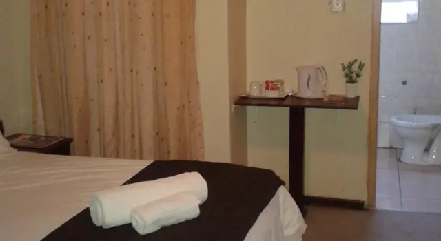 Turquoise View Guesthouse, Забронировать Отель Мидделбург Мпумаланга, рядом с Midwater Shopping Centre Middelburg