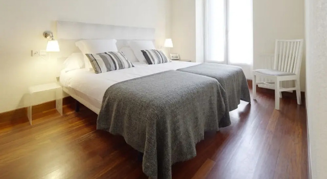 Marina Playa Apartment by FeelFree, Rezerwuj Apartament Hotele w Baskonia z parkingiem, Parking