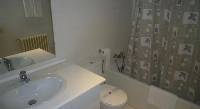 Трёхместный номер Standard Hotel Sucara