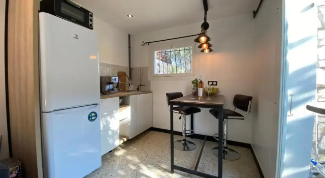 Апартаменты BREATHE - Unique Guest House : City center and nature
