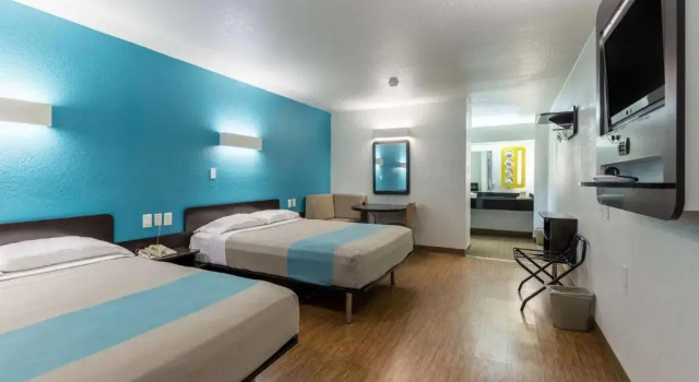 Четырёхместный номер Standard Quality Inn & Suites Port Lavaca near Lighthouse Beach