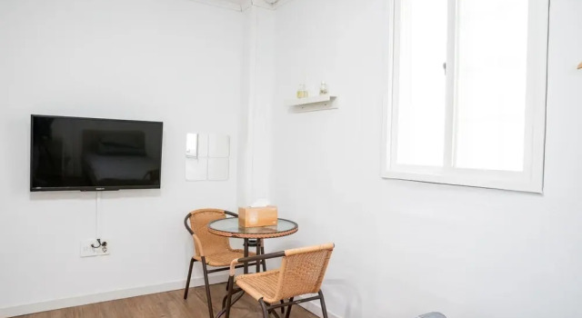 Seogwipo eojjeda eoreun pension, Prenota Hotel Pyoseon Seogwipo