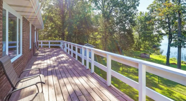 Lakefront Arkansas Escape w/ Grill, Dock & Kayaks!, Varaa Lomakoti  