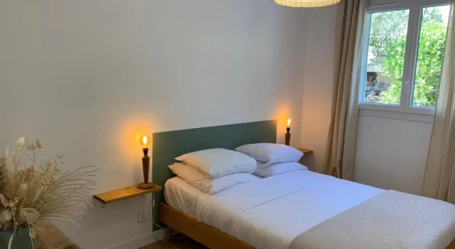 Le Rossignol 1, Aiguebelle Plage, Book Hotel Le Lavandou Var coast