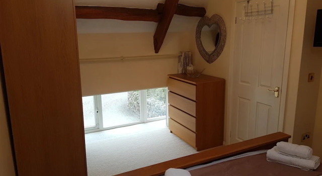 Коттедж Comfort с красивым видом из окна Green View Lodges